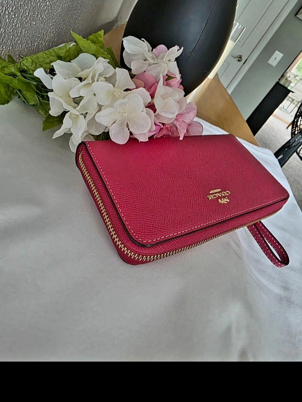 Coach Pink Long Zip Around Leather Wallet/ Wristlet - Picture 4 of 7